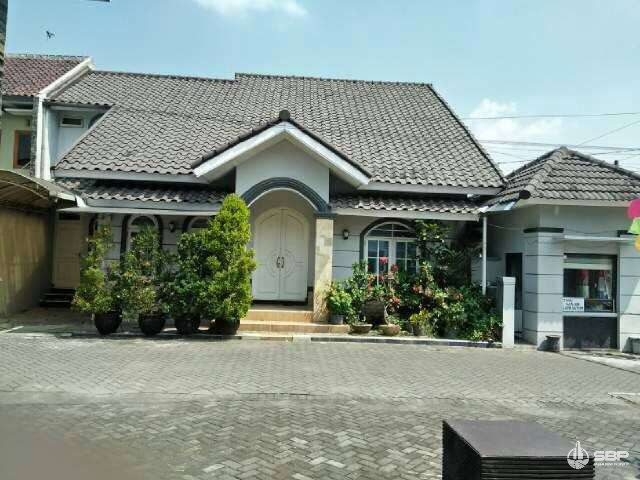 Rumah 2LT Modern dlm Perum Permata lokasi Strategis-1