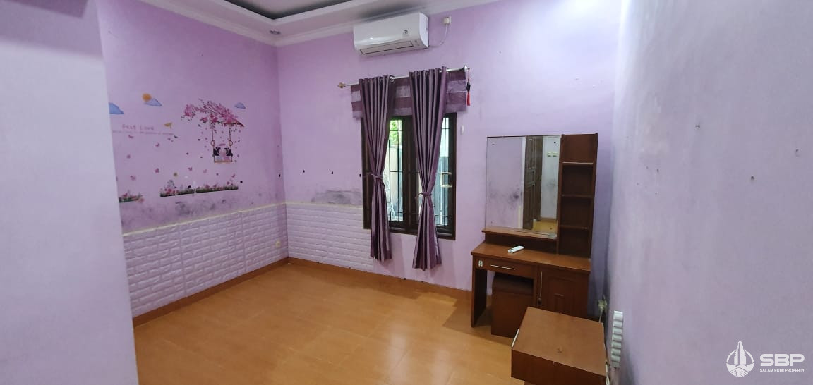 Rumah Cantik dlm Perum Condongcatur dkt Terminal Concat,POLDA DIY,UPN-18