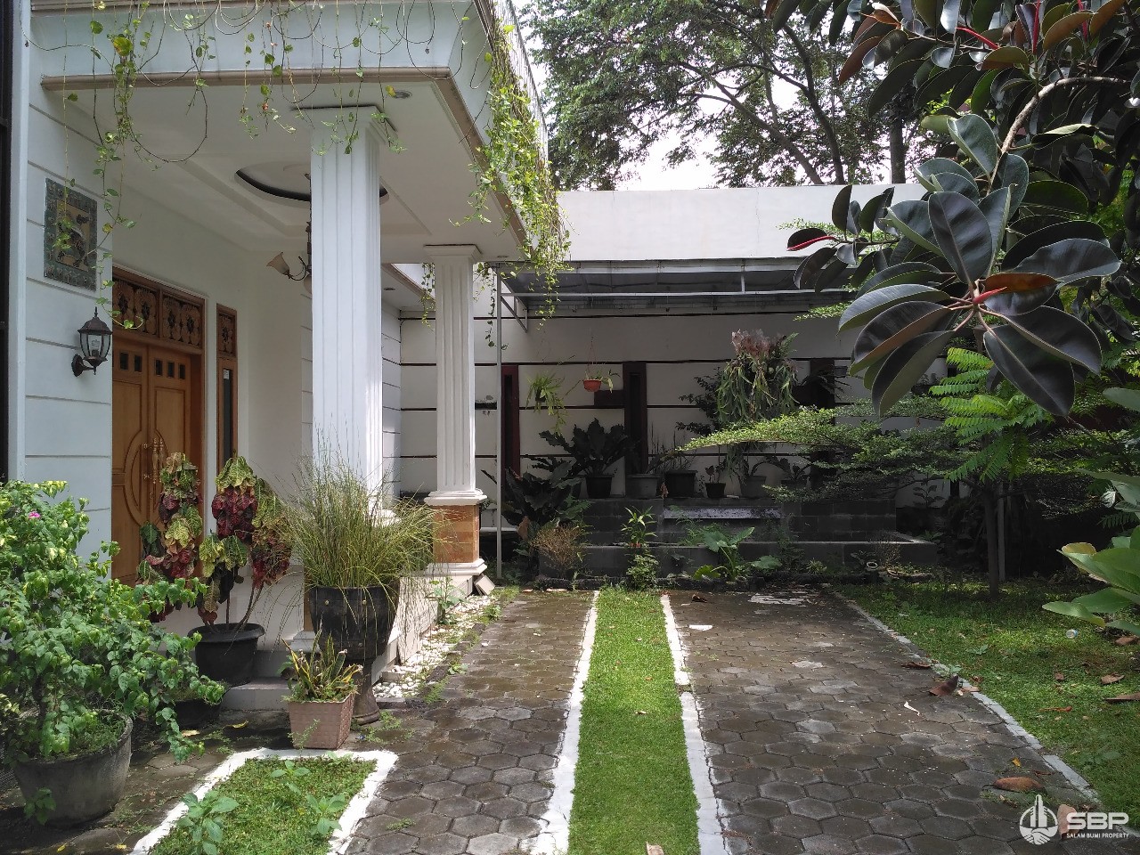 Rumah Mewah Megah Maguwo dkt Jogja Bay,UNRIYO,AdiTv-4