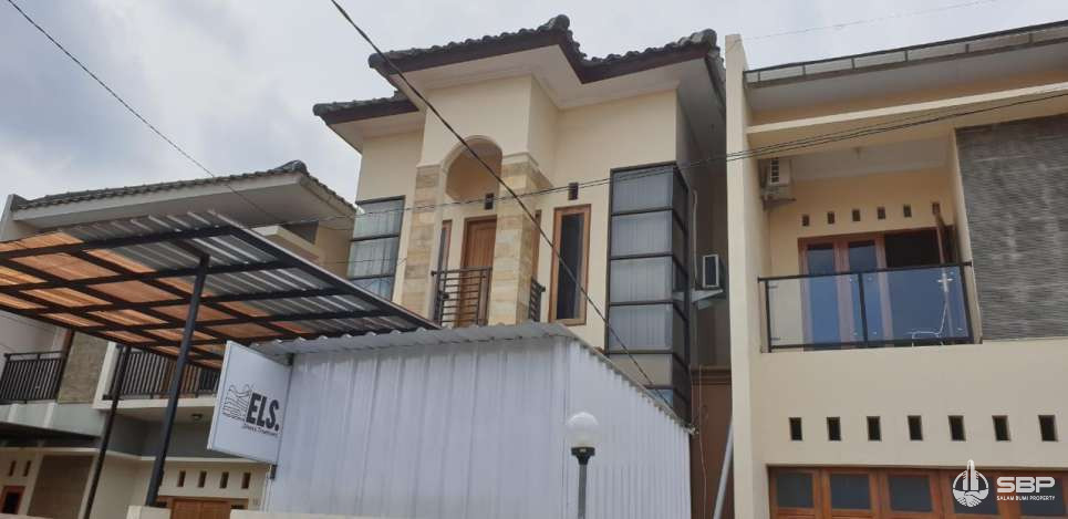 Rumah Cantik Minimalis Modern Blkng Ambarukmo Plaza-1