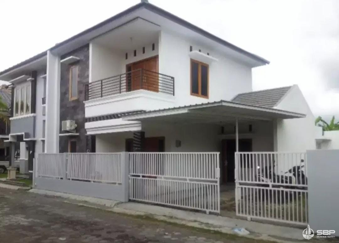 Rumah Istimewa Perum Condongcatur dkt POLDA DIY,Tamkul,Terminal-1