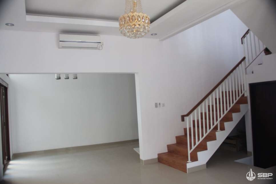 Rumah Mewah Perum Elite Laguna Spring jl Wonosari Km 7-5