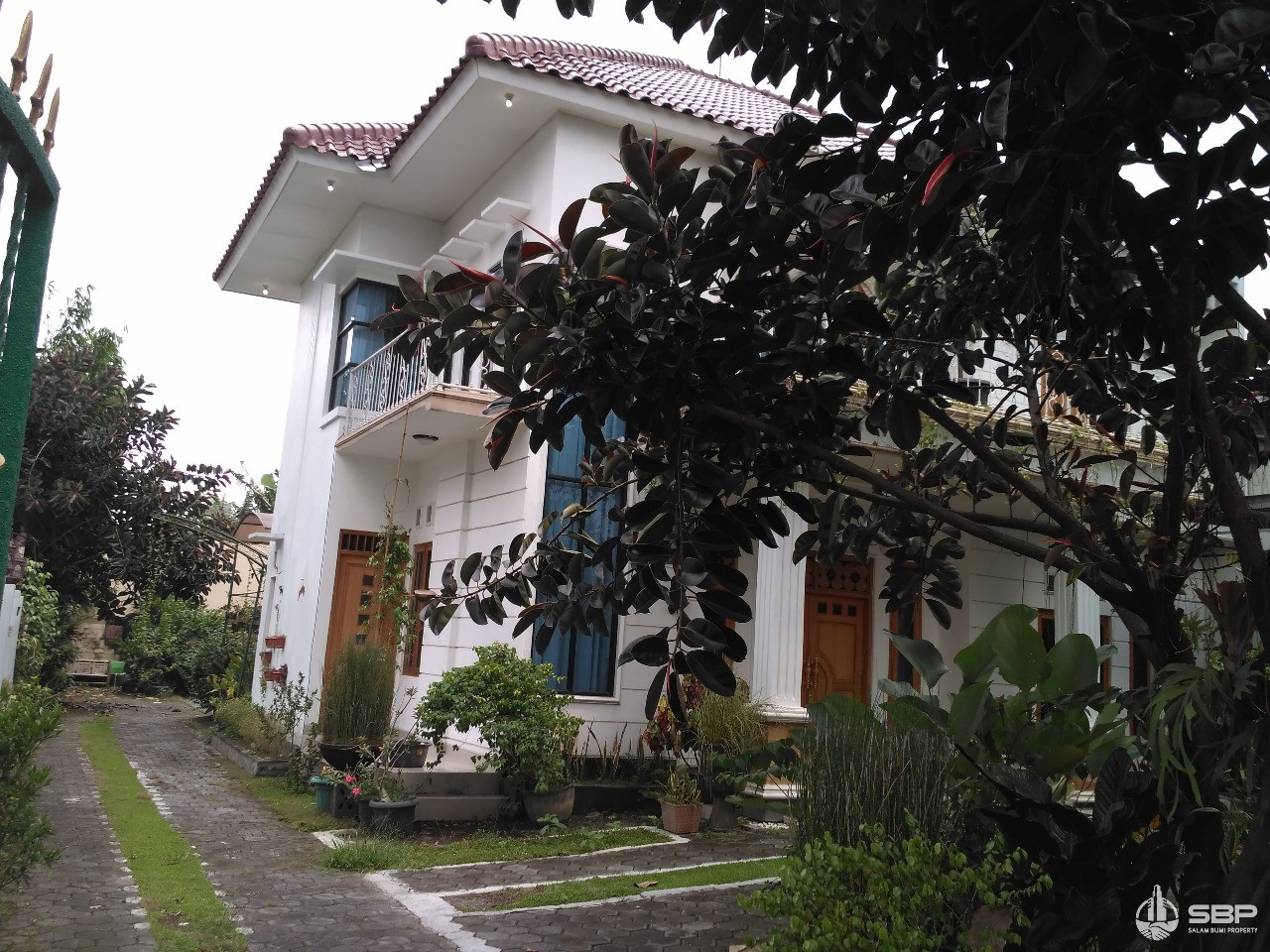 Rumah Mewah Megah Maguwo dkt Jogja Bay,UNRIYO,AdiTv-6