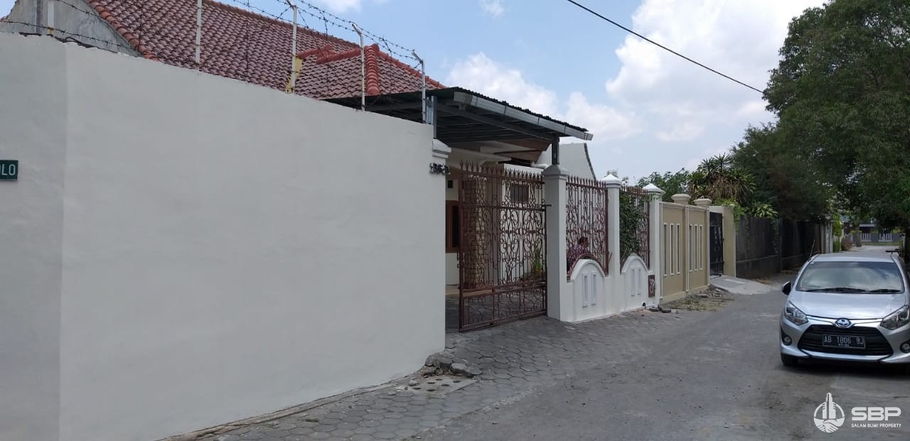 Jual Rumah Siap Pakai Lokasi Strategis Dkt Gembiraloka , UAD-7