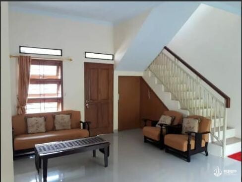 Rumah Cantik 2lt DDalam Perum Dekat UGM Jl Palagan KM 7-11