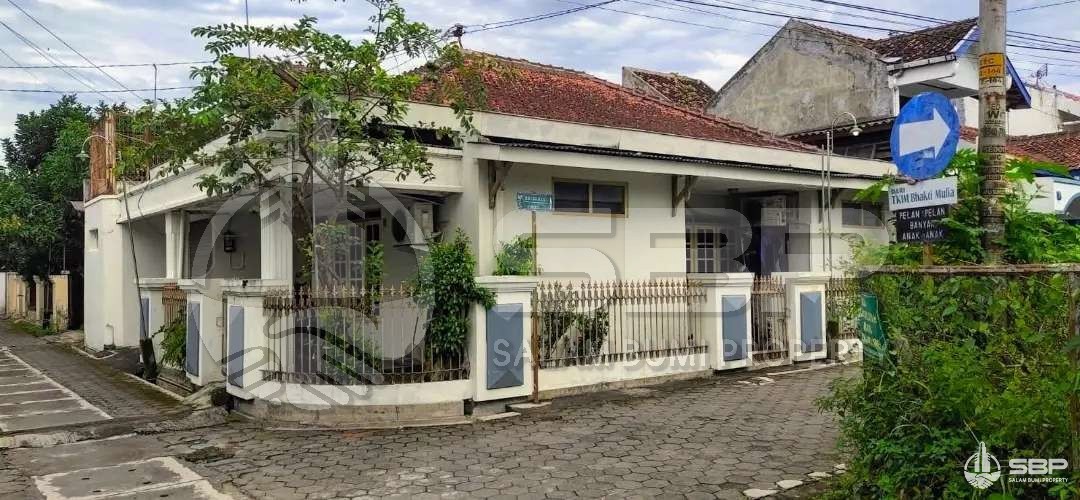 Jual Cepat Rumah Hitung Tanah Seturan dkt UPN,Posisi Hoek 2 Muka,cck Kost Exclusive-1