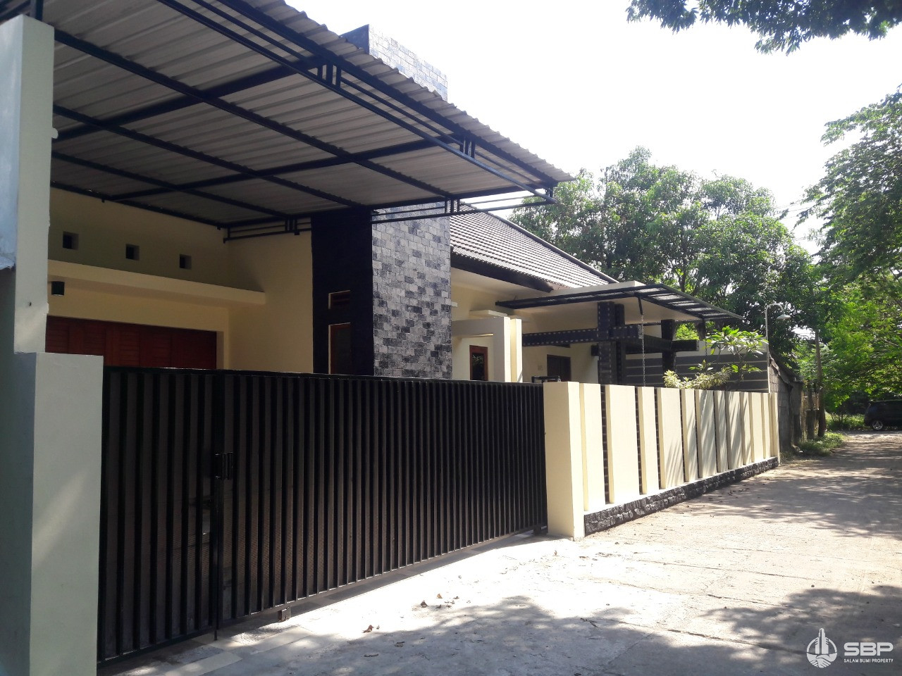 Rumah Cantik Strategis jl Kaliurang km 6 dkt UGM-7