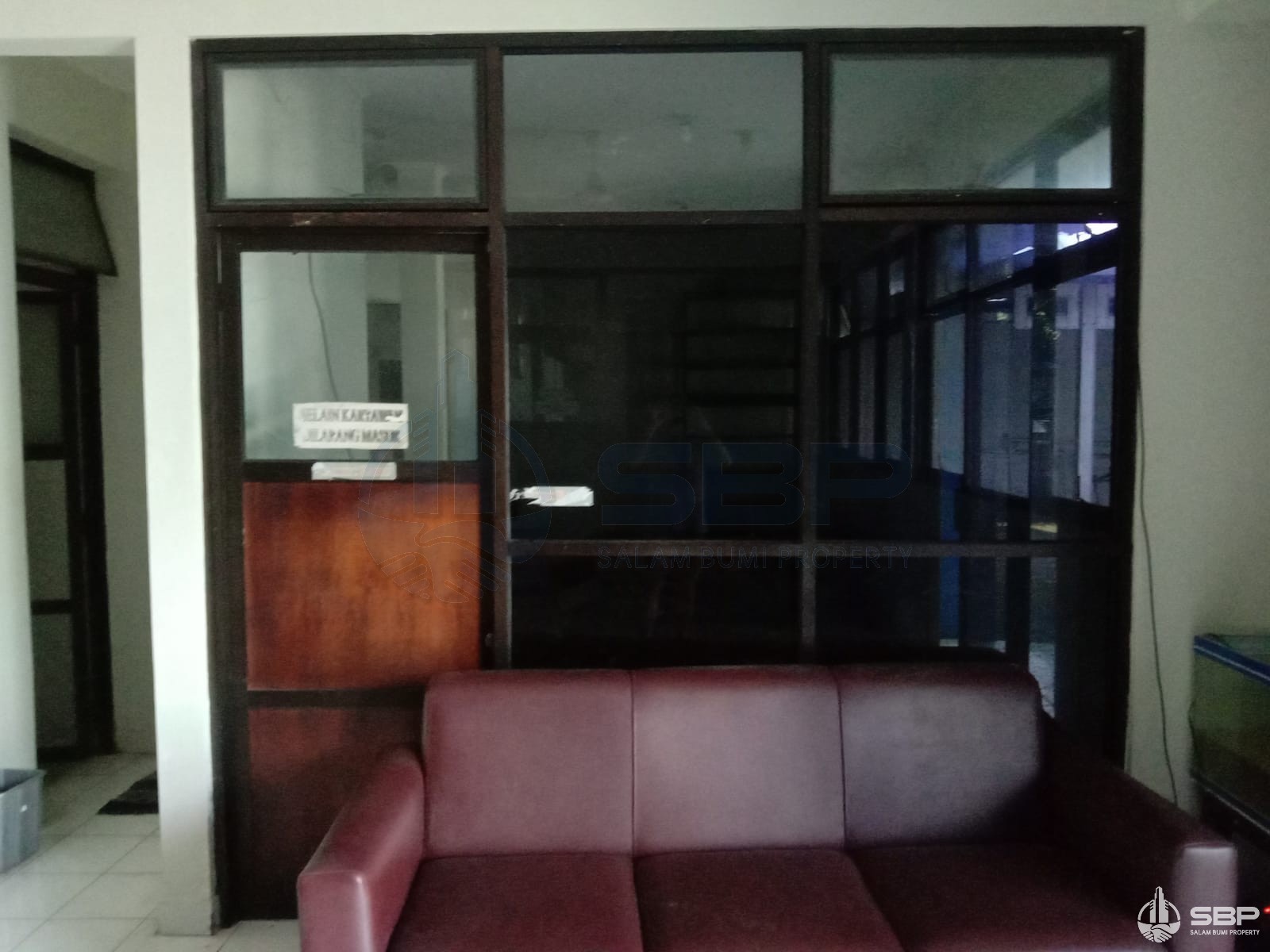 Jual Cepat Gudang+Kantor Pinggir jl Raya Ringroad Wonocatur dkt JEC-12