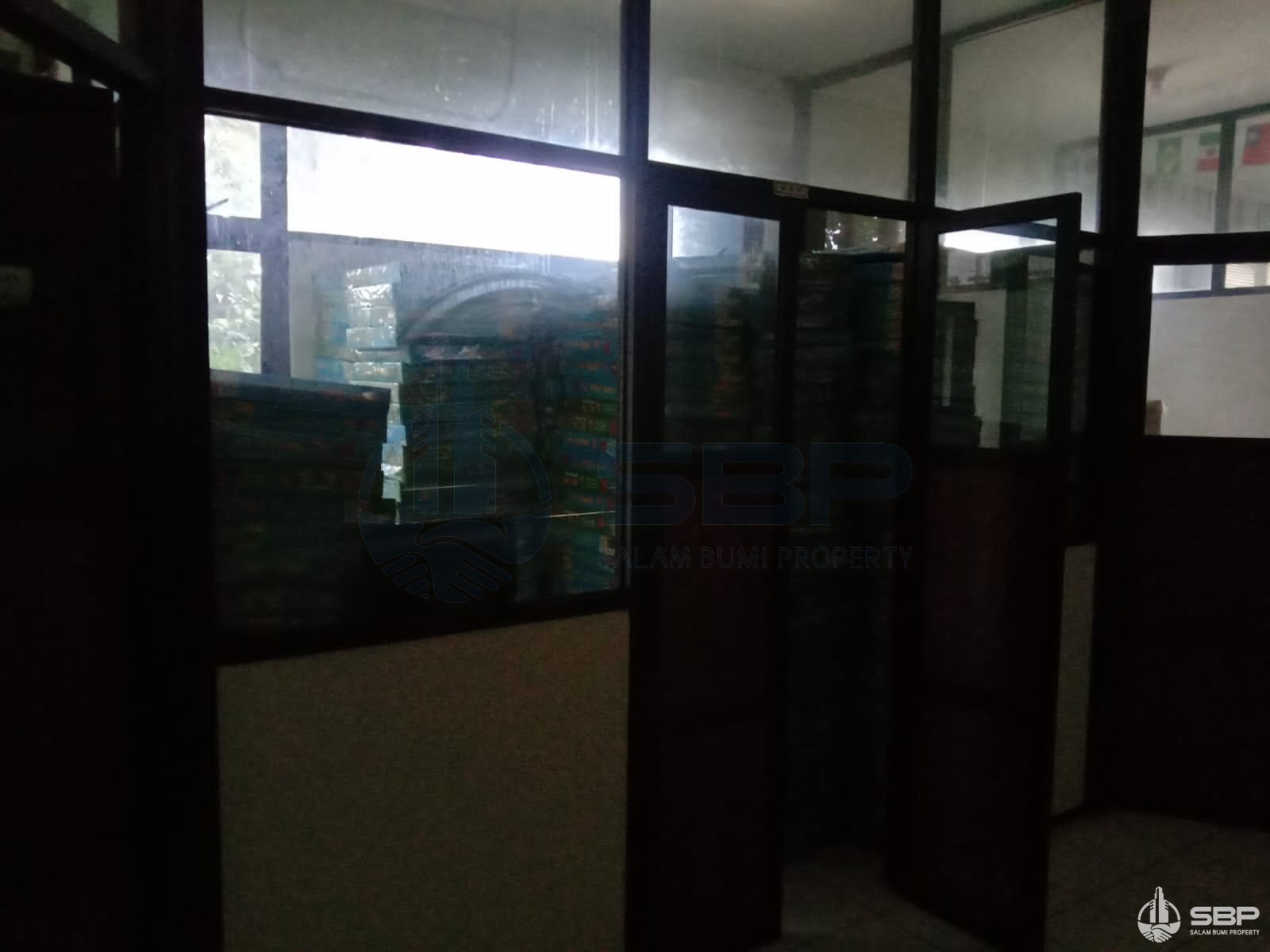 Jual Cepat Gudang+Kantor Pinggir jl Raya Ringroad Wonocatur dkt JEC-18