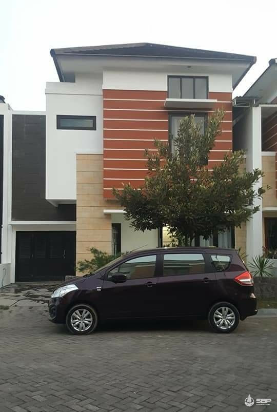 Rumah Cantik dlm Perum Royal Maguwo,Kadirojo,timur Jogja Bay-1