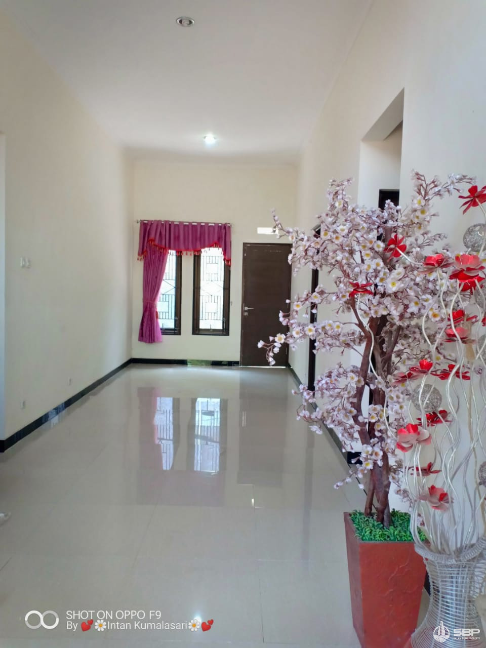 Rumah Cantik Minimalis dkt UGM,jl Magelang km 4,dkt SKE-5