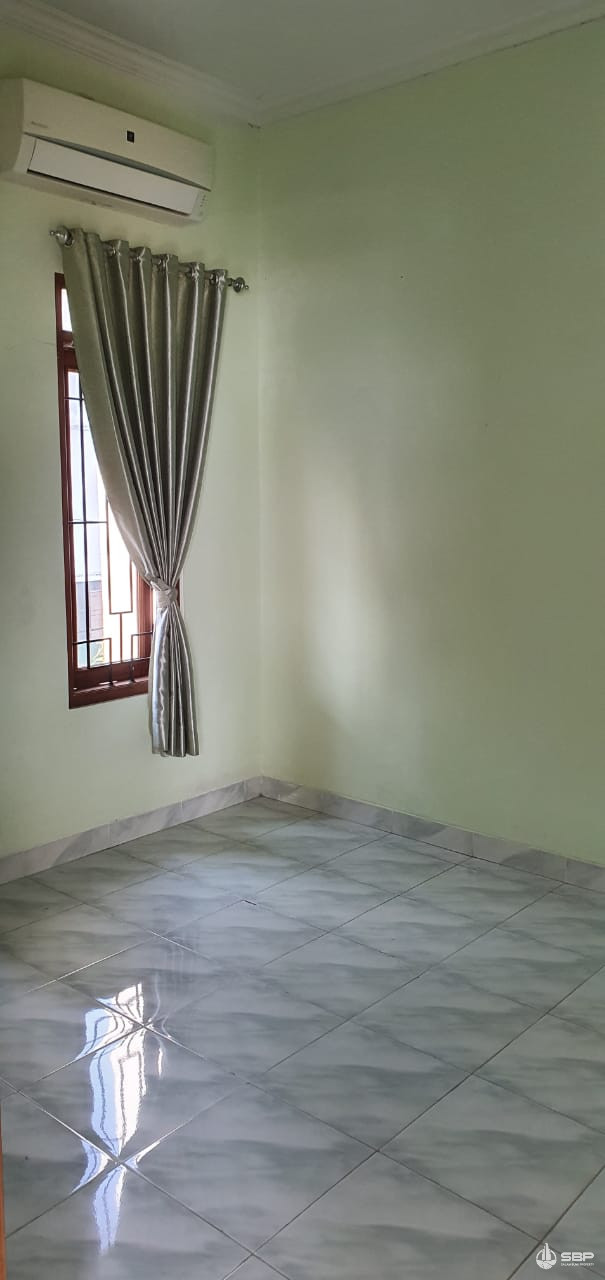 Rumah Cantik dlm Perum Condongcatur dkt Terminal Concat,POLDA DIY,UPN-6