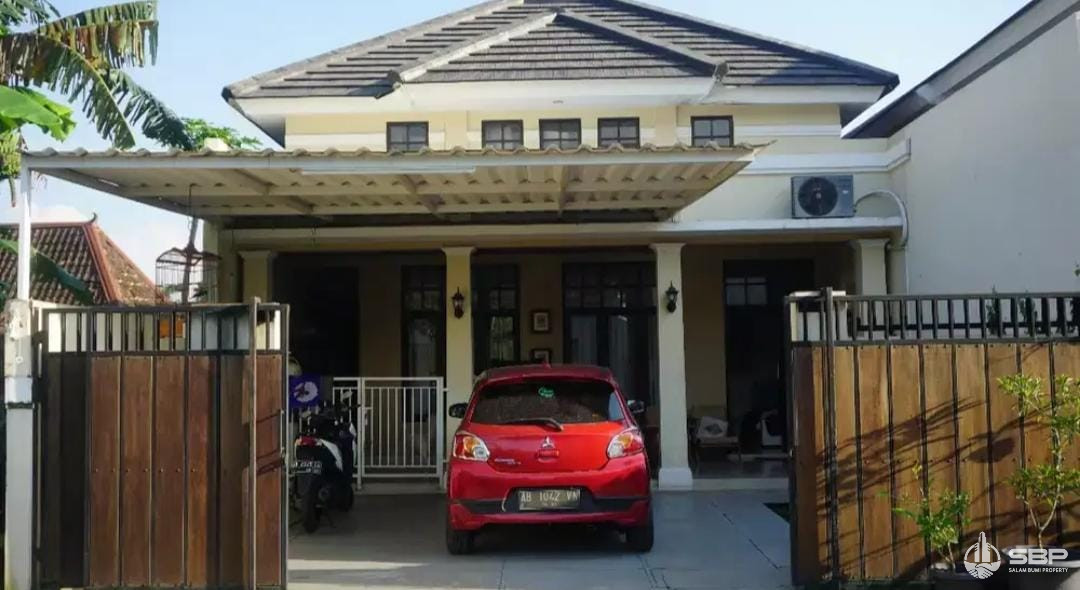 Rumah Nyaman dkt Lapangan Klidon Semi Furnished jakal km 12-1