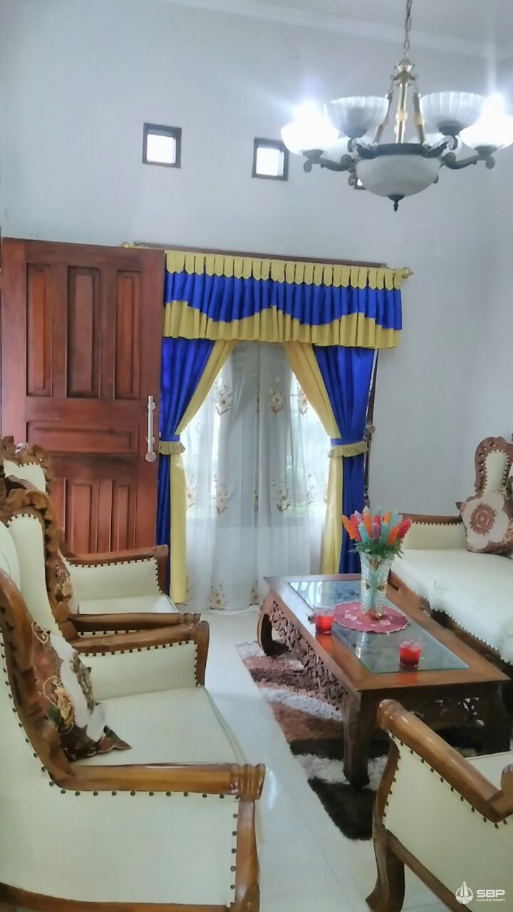 Rumah Cantik Strategis jl Sulawesi jl kaliurang km 6 dkt UGM-7