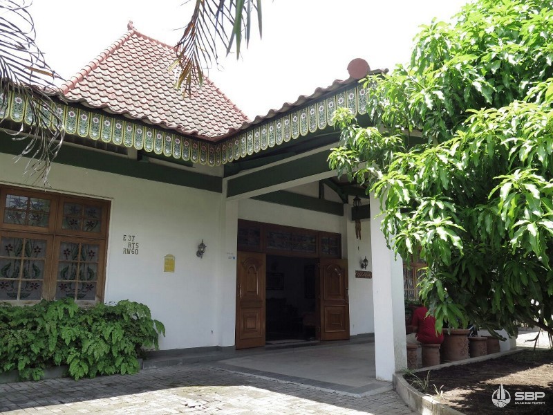 Homestay Joglo Adem Nyaman dkt UGM jl kaliurang km 7-1