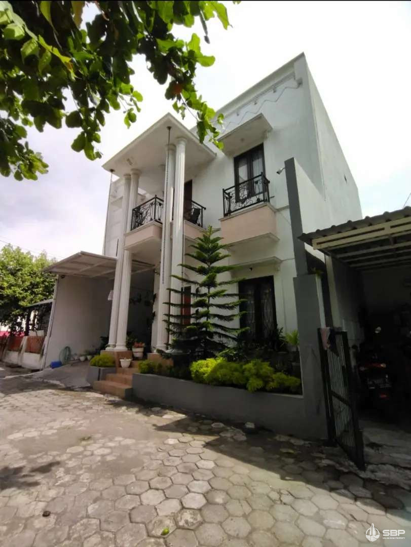 Rumah Cantik Minimalis 2 lantai perum jl kaliurang km 10-3