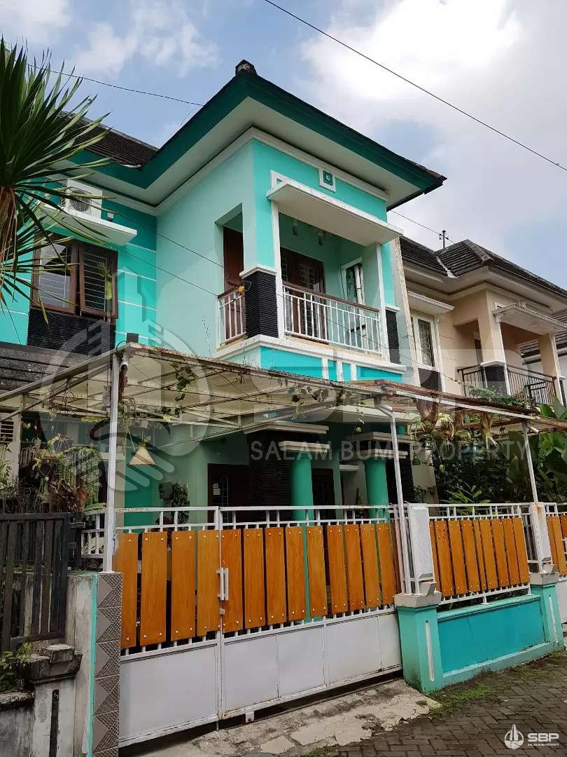 Rumah Cantik 2lt Strategis dlm Perum jl kaliurang km 9 utara UGM-1