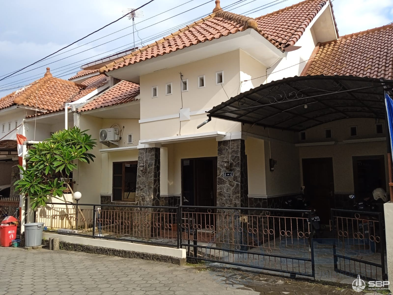 Rumah Cantik 1lt dlm Perum Candi Gebang,Condongcatur Utara UPN-1