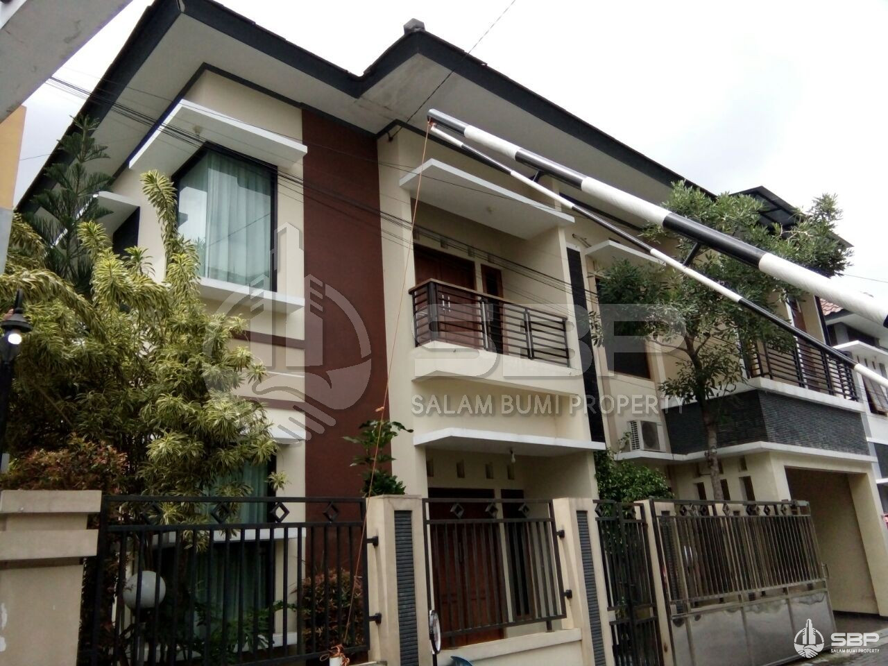 Rumah MEwah Cantik Minimalis Perum dkt UGM dlm Ringroad pogung-1