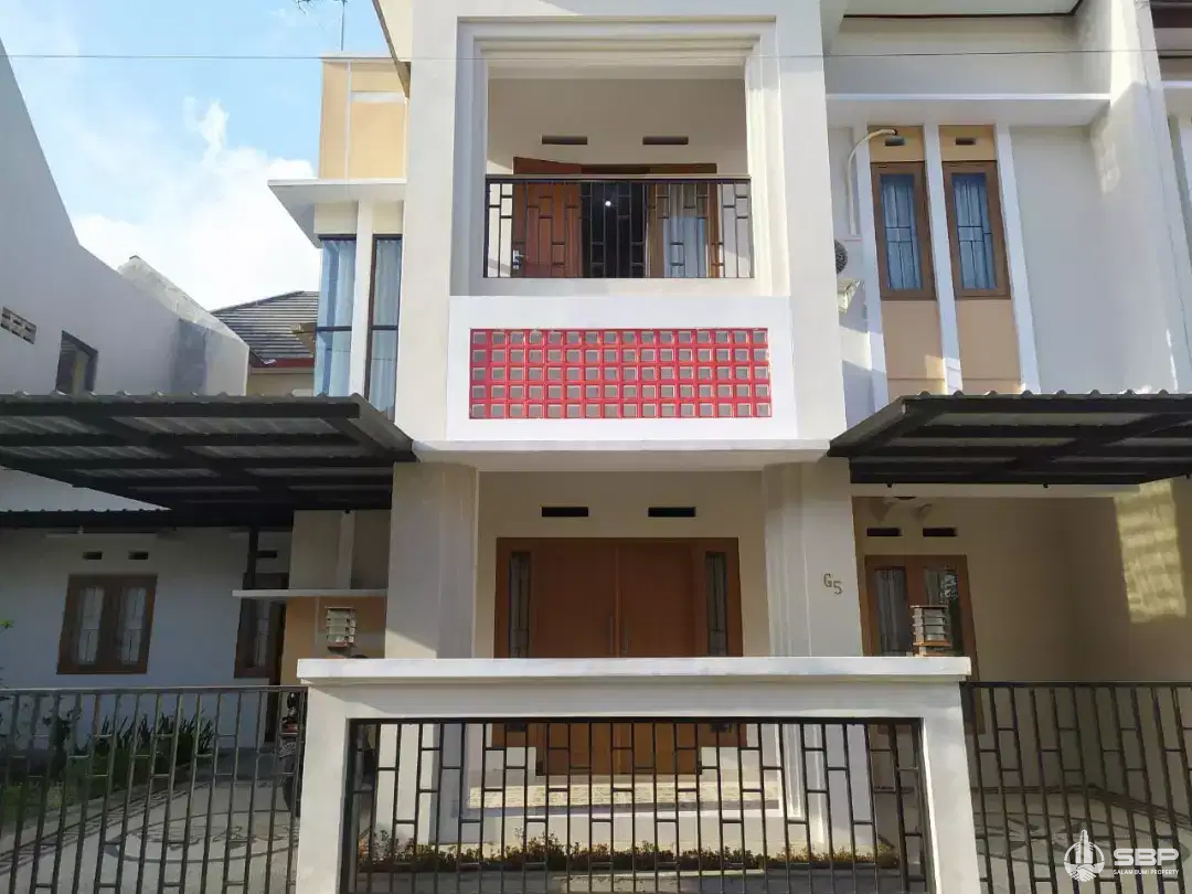 Rumah Mewah Cantik 2lt Perum dkt UMY,Gamping-1