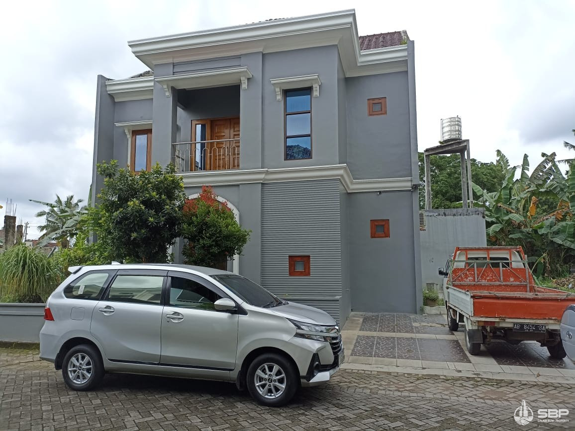 Rumah Cantik Luas 256m2 dlm PERUM jl kaliurang km 9 utara UGM-22