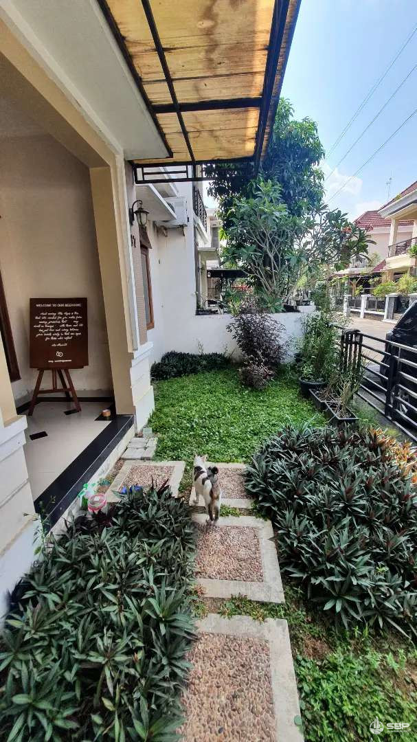 Rumah Cantik strategis 2lt Perum jl kaliurang km 6 dkt UGM,jl Sulawesi-2