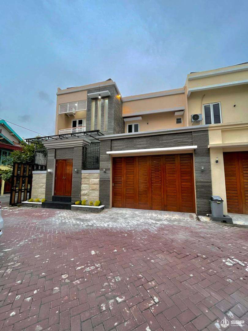 Rumah Cantik, Baru Gress Perum Selatan Ambarukmo Plaza-3