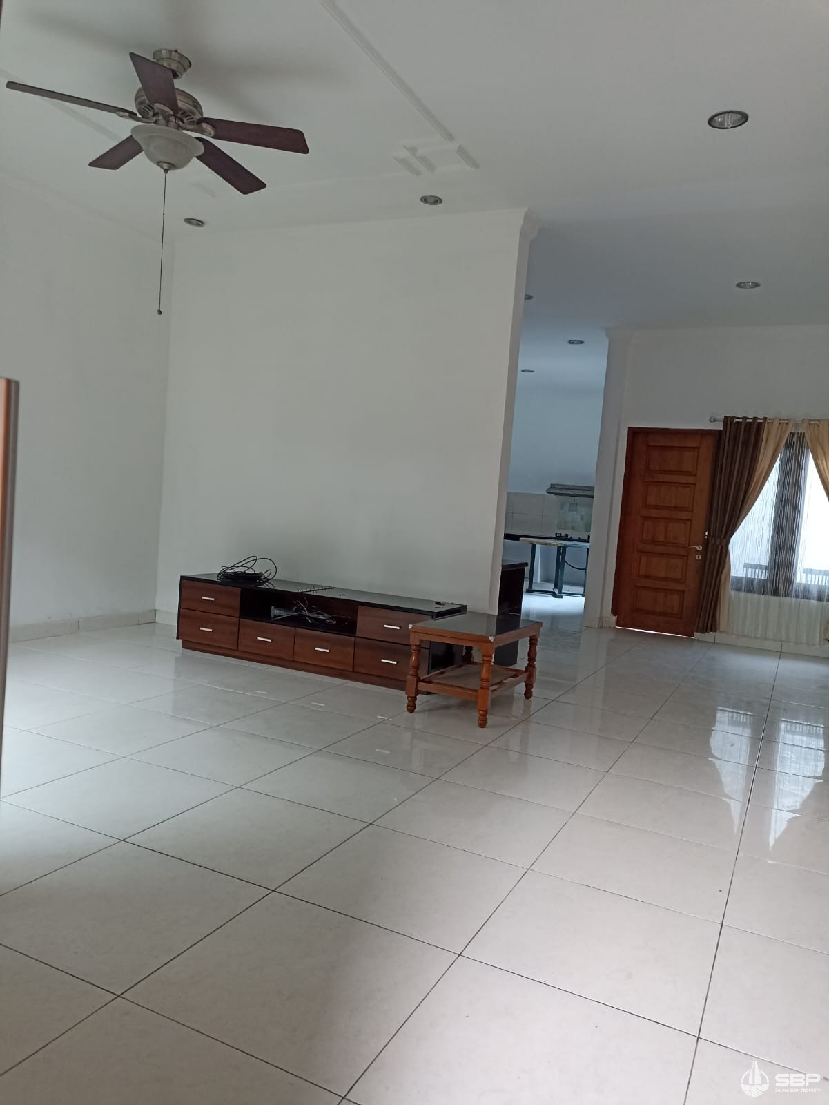 Rumah Cantik Luas 256m2 dlm PERUM jl kaliurang km 9 utara UGM-7