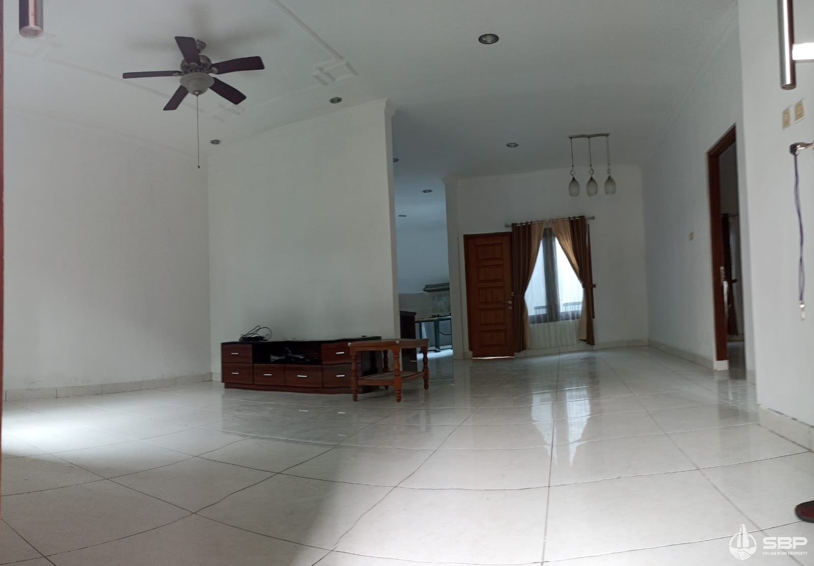 Rumah Cantik Luas 256m2 dlm PERUM jl kaliurang km 9 utara UGM-4