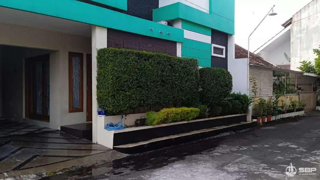 Rumah Cantik jl palagan km 7 dkt UGM dlm Perum semi furnish-4