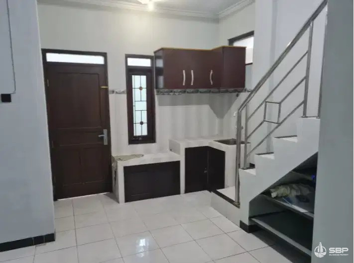 Rumah Cantik 2lt Cluster Condongcatur Utara Terminal Concat-6