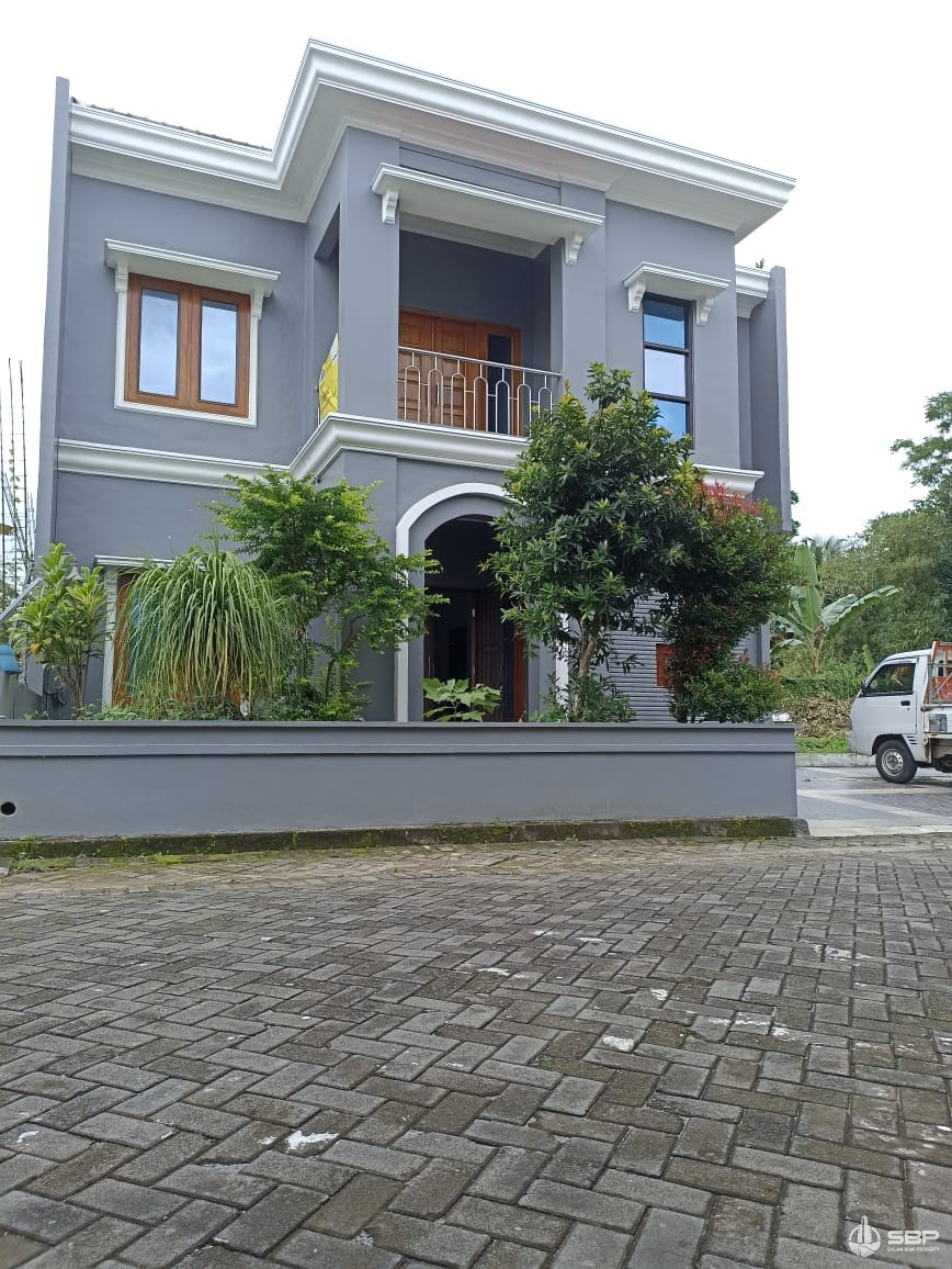 Rumah Cantik Luas 256m2 dlm PERUM jl kaliurang km 9 utara UGM-25