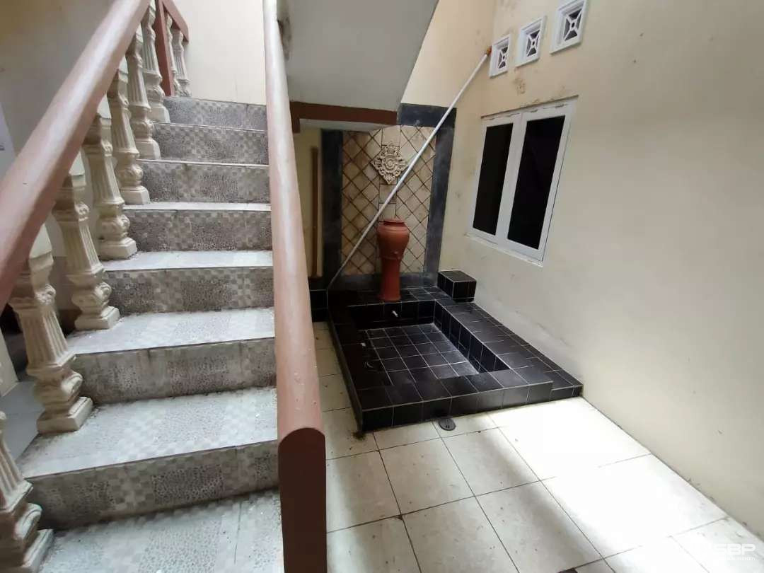 Rumah Cantik Minimalis 2lt Perum dkt UGM jl palagan km 7-4