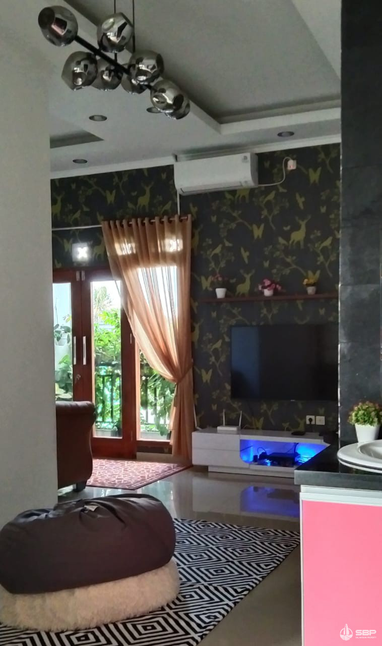 Dijual Cepat BU mau Pindah Rumah Cantik Modern PErum Pondok permai tamantirta-10