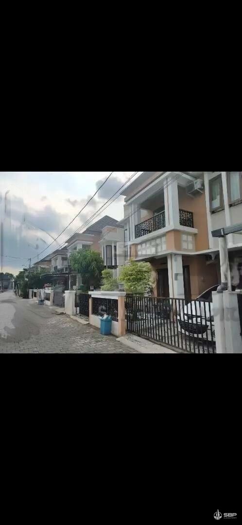 Rumah Cantik 2lt Perum Maguwo dkt Jogjabay,Stadion,Tajem-1