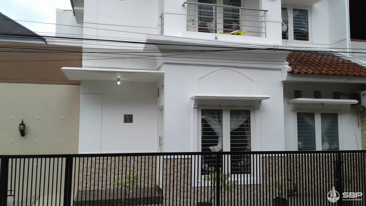 Rumah Cantik Minimalis Modern 2lt dlm Perum Utara UGM dkt Hyatt-7