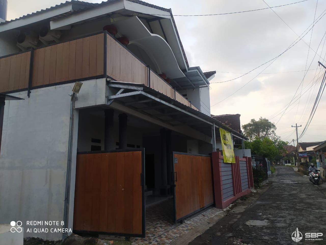 Kost Exclusive 9kt jl palagan km 9 Strategis 10mnt UGM,FULL-5