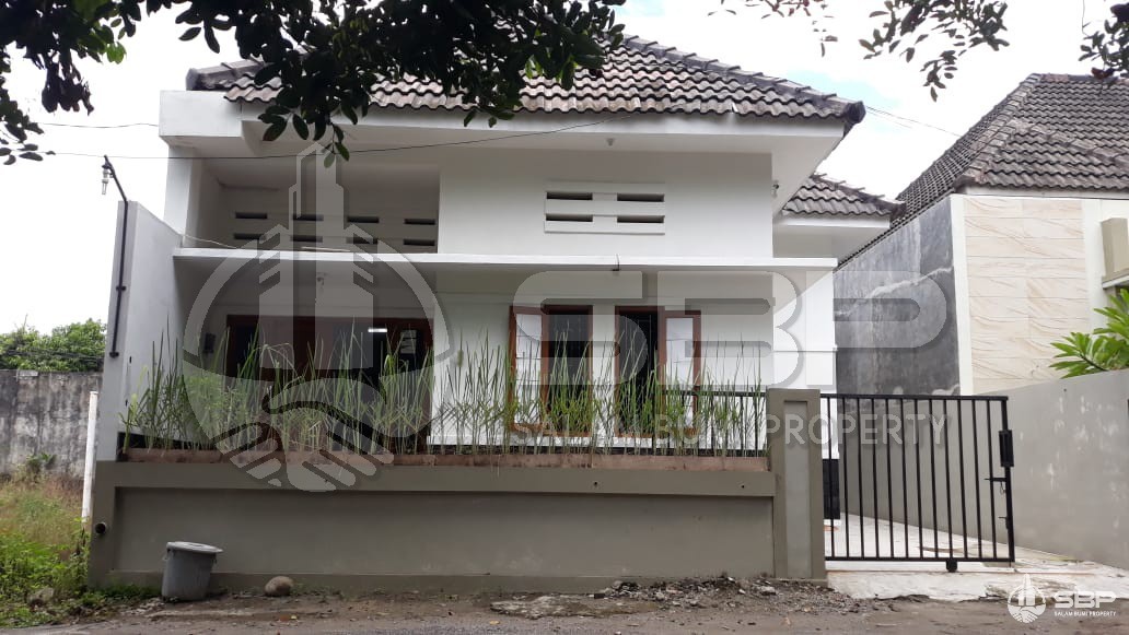 Rumah Induk + Kost 5kt Istimewa jl kaliurang km 8,5.Utara jl Damai-1