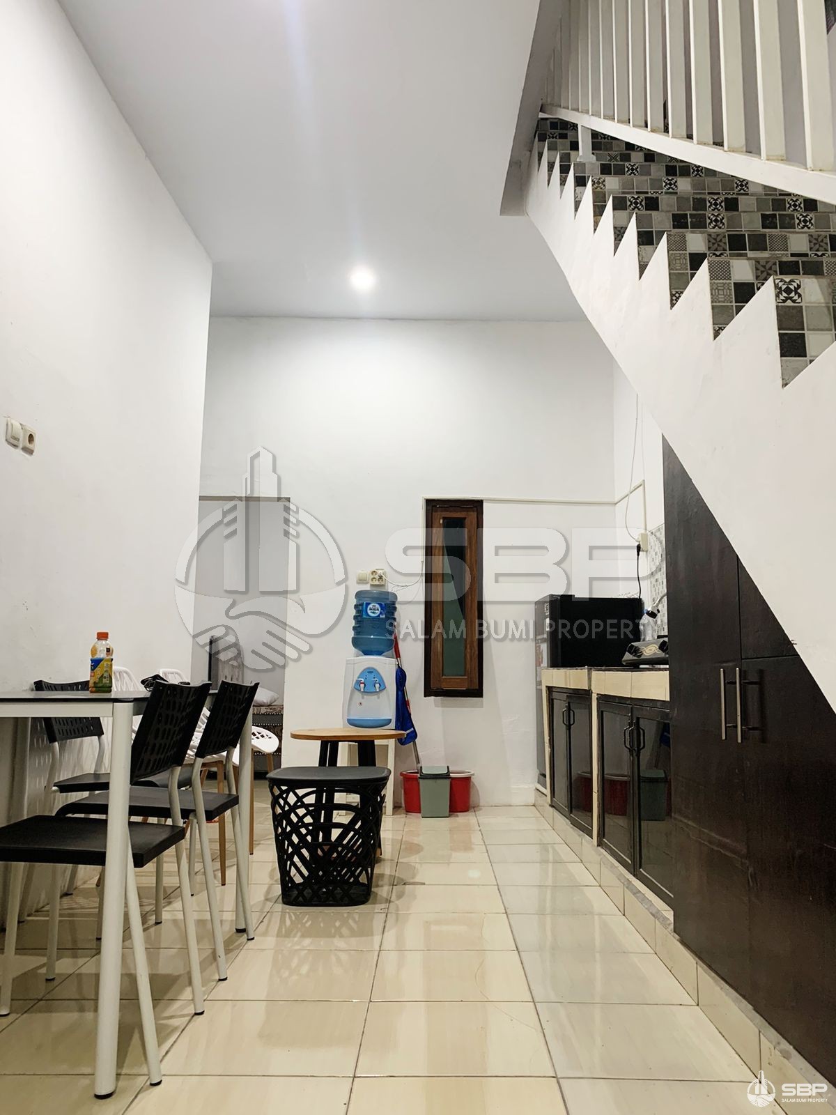 Dijual Kost Exclusive 5kt 5km dkt RSA UGM full furnished dan full penghuni-5