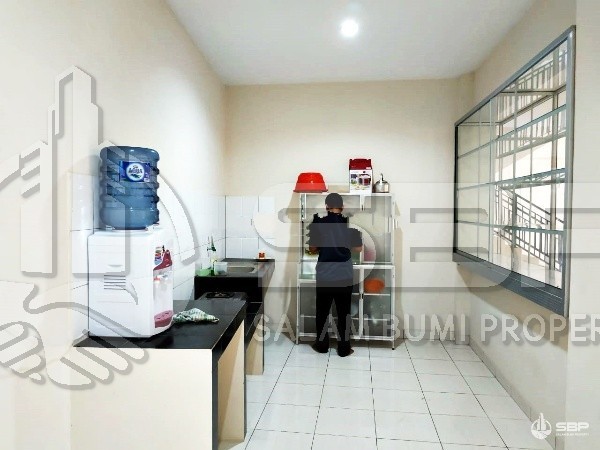 Kost Exclusive LT 1.085m2 40anKT,3lt Pogung dkt UGM dlm Ringroad-13