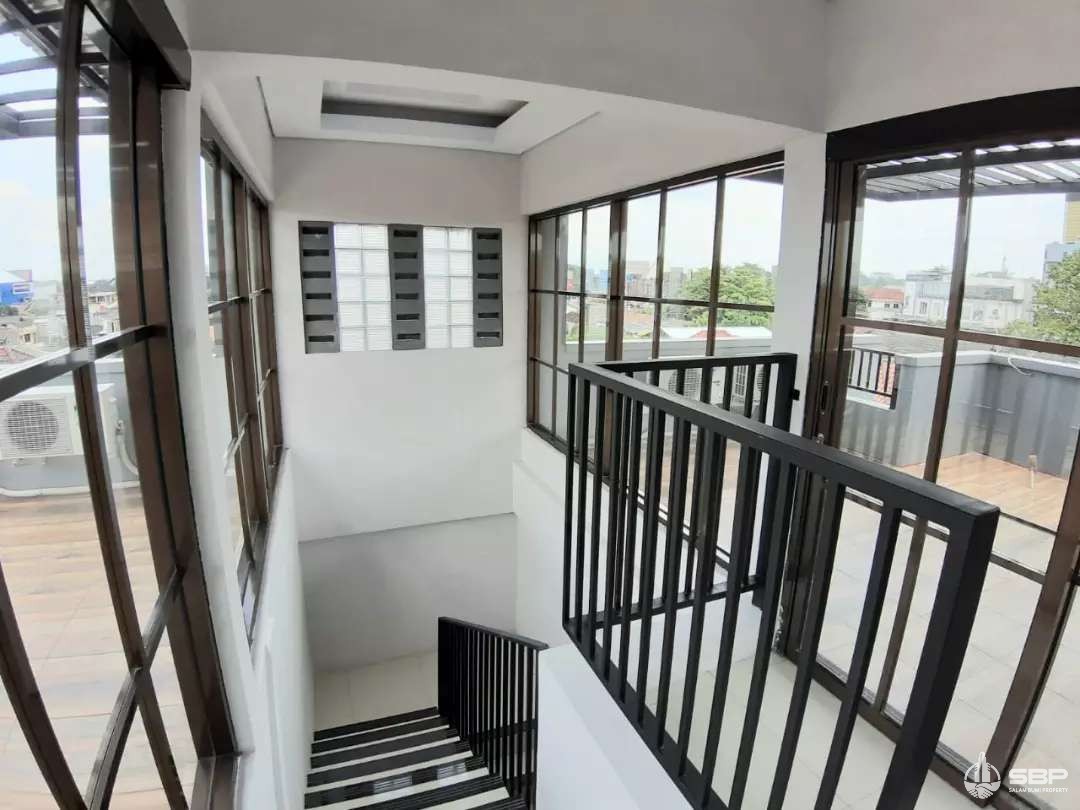 Kost Exclusive 10kt 10km 4lt Baru dkt UGM,RS Sardjito dlm Komplek Perum-12