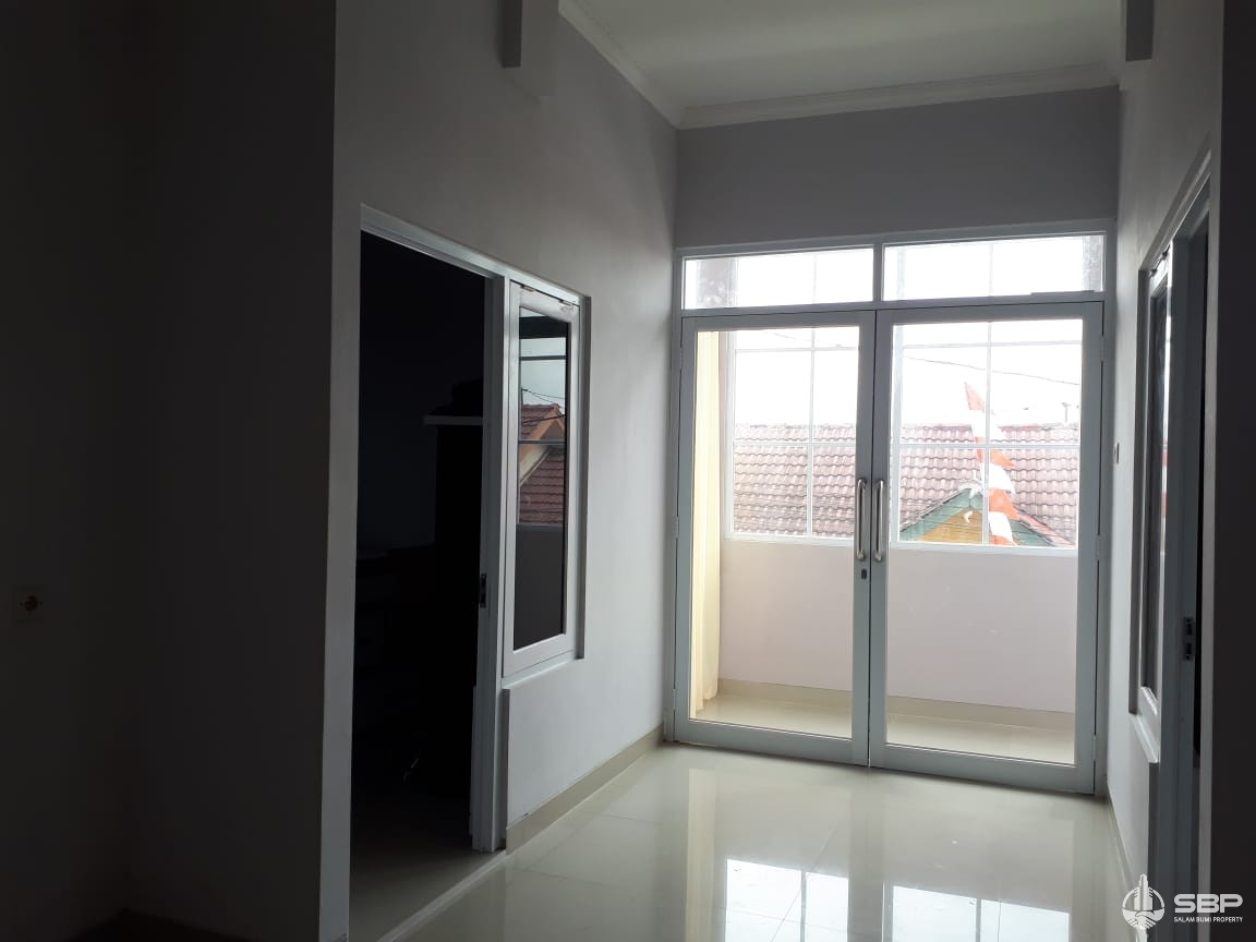 Banting HArga 2,8M jd 2M Kost Exclusive 10kt10km dkt UMY fullfurnish-7