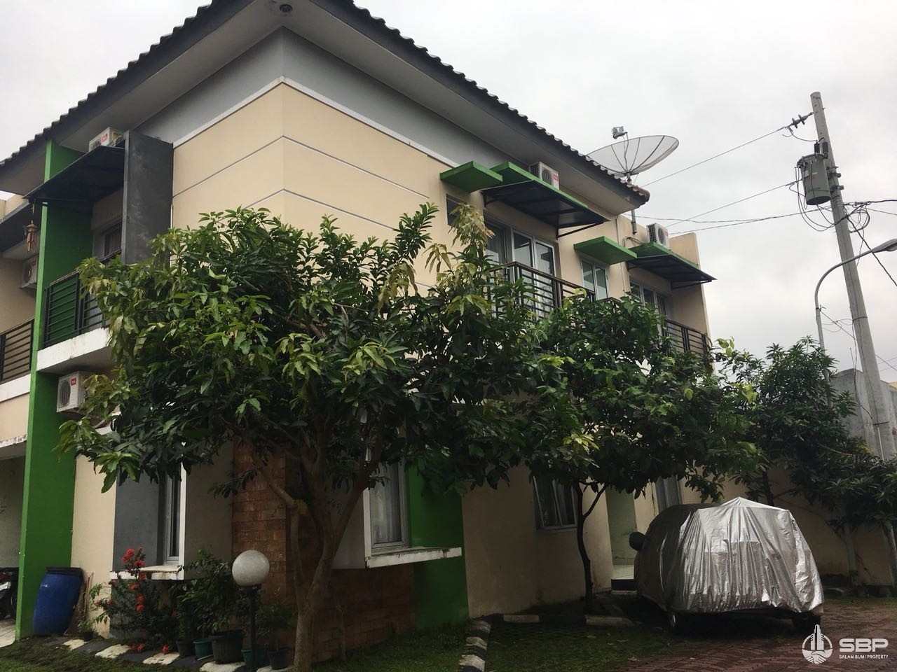 Kost Exclusive 8kt 9km Perum Elite Pogung dlm Ringroad dkt UGM-2