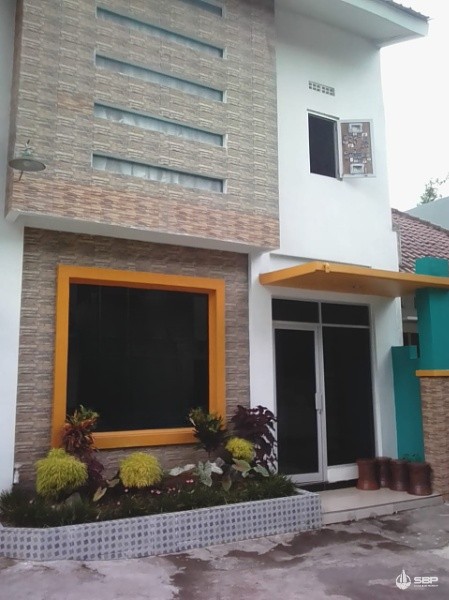 Rumah Induk+Kost 21 Kamar 3lt jl kaliurang km 13 dkt UII-1