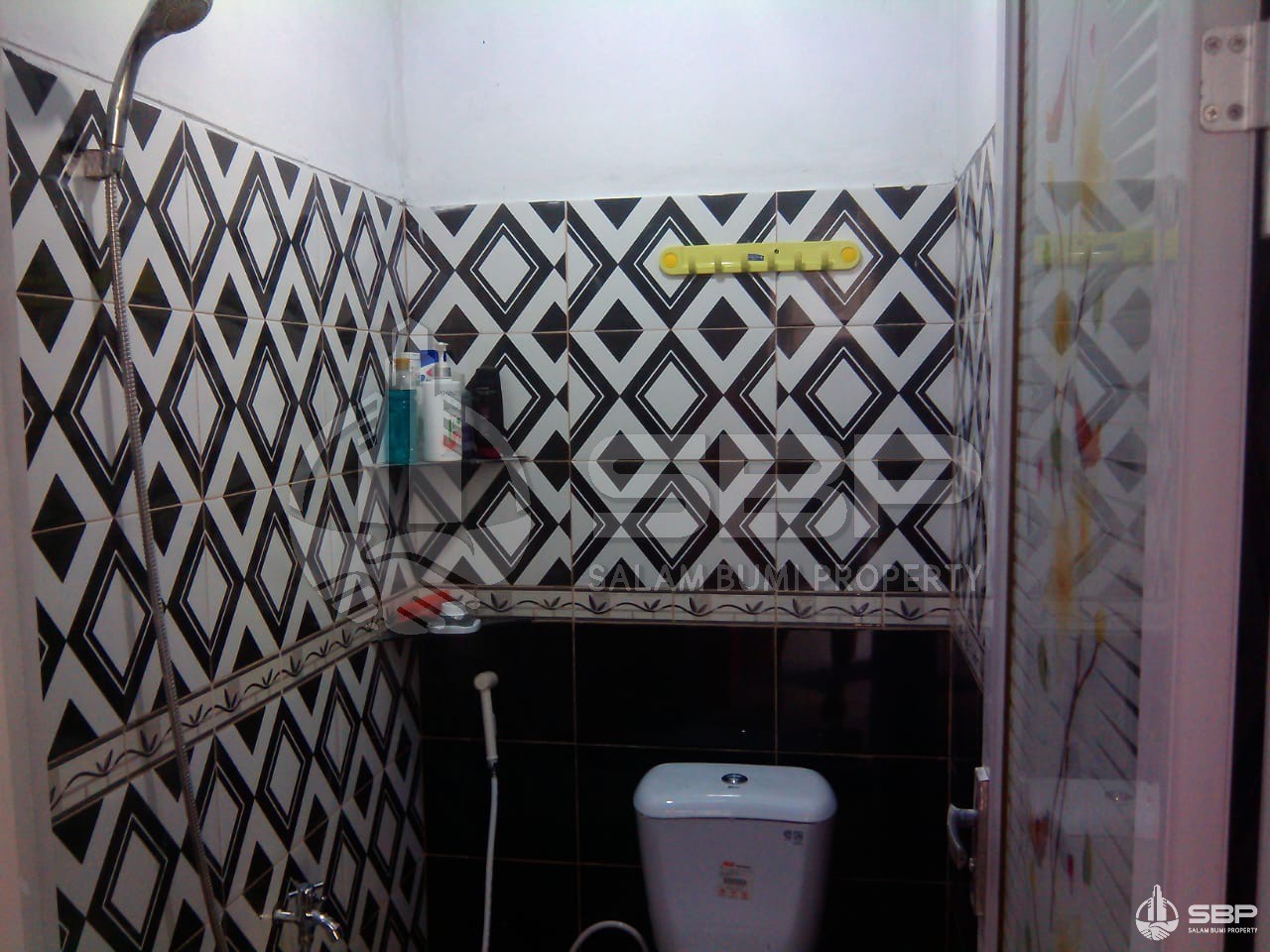 Rumah Induk+Kost 21 Kamar 3lt jl kaliurang km 13 dkt UII-2