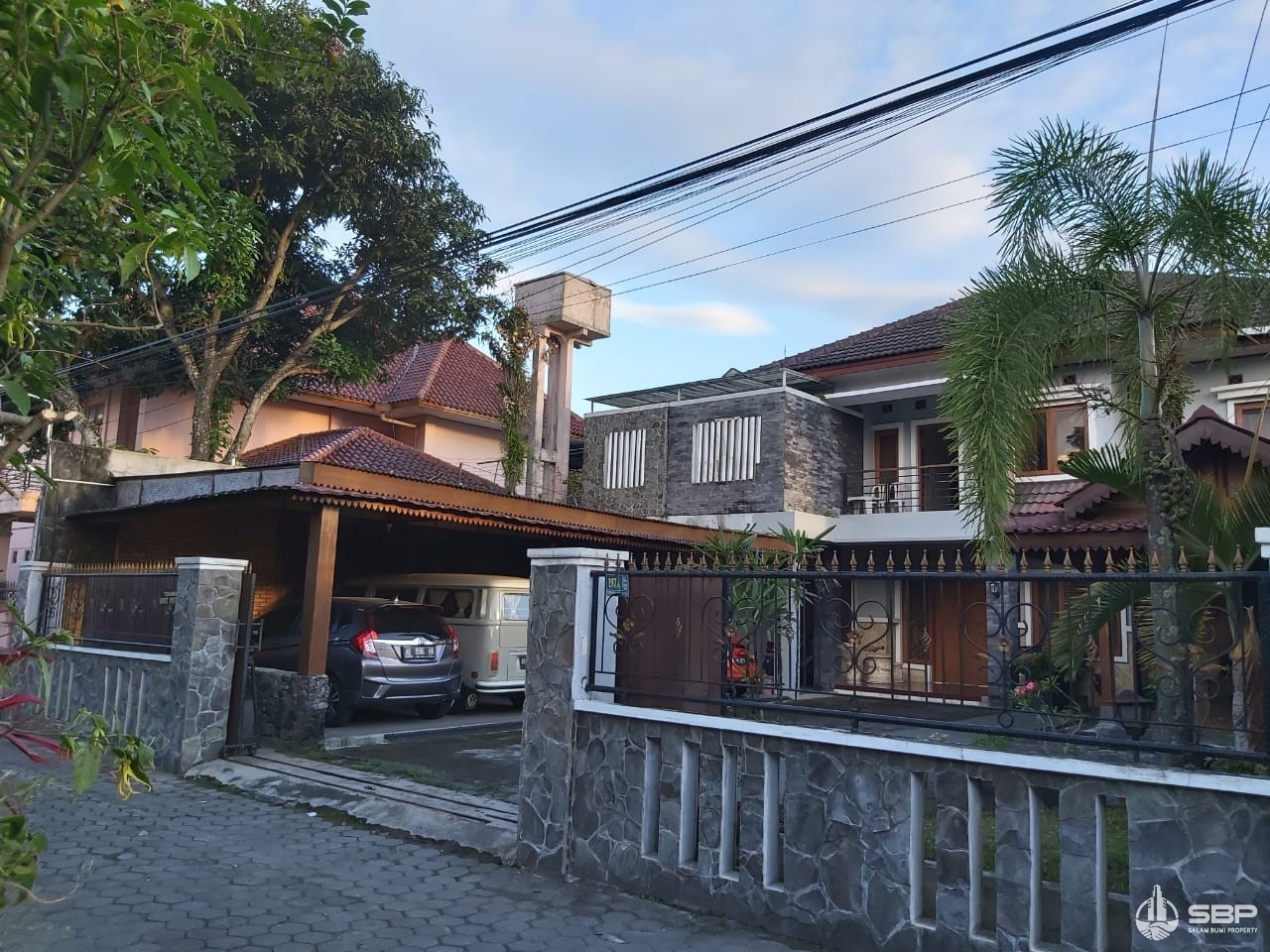 Rumah Induk+19kt Kost K.Mandi dalam Link Premium Seturan dkt UPN-4