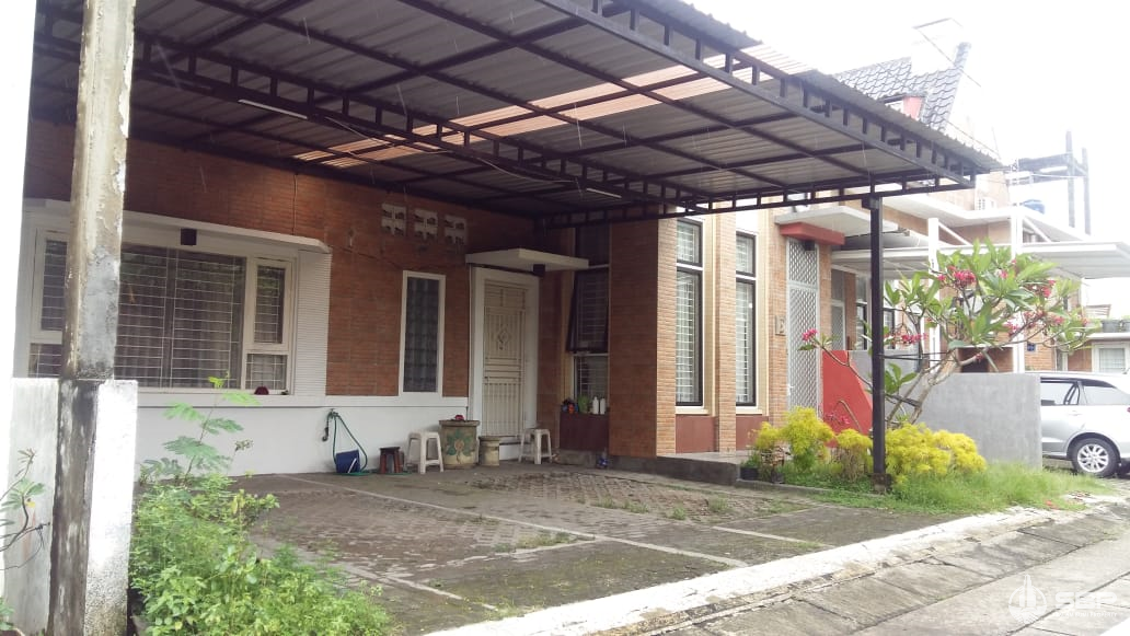 Rumah Mewah Cantik Murah Perum Timur Hyatt, dkt UGM-9