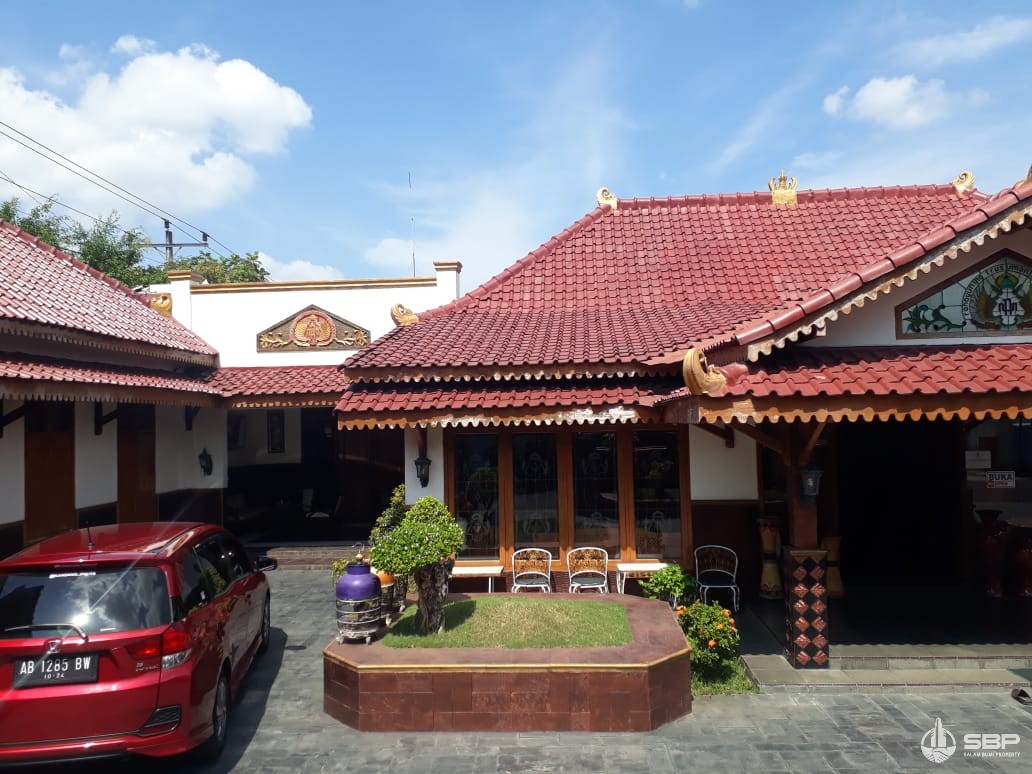 Rumah Istimewa dlm Benteng Keraton,300m dari Keraton Jogja,Bonus 4 ruko-4