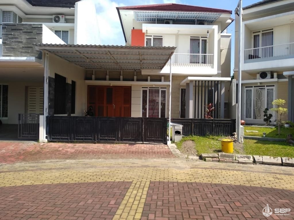 Rumah MEwah Perum Elite Greenhills jl kaliurang km 9 utara UGM-1