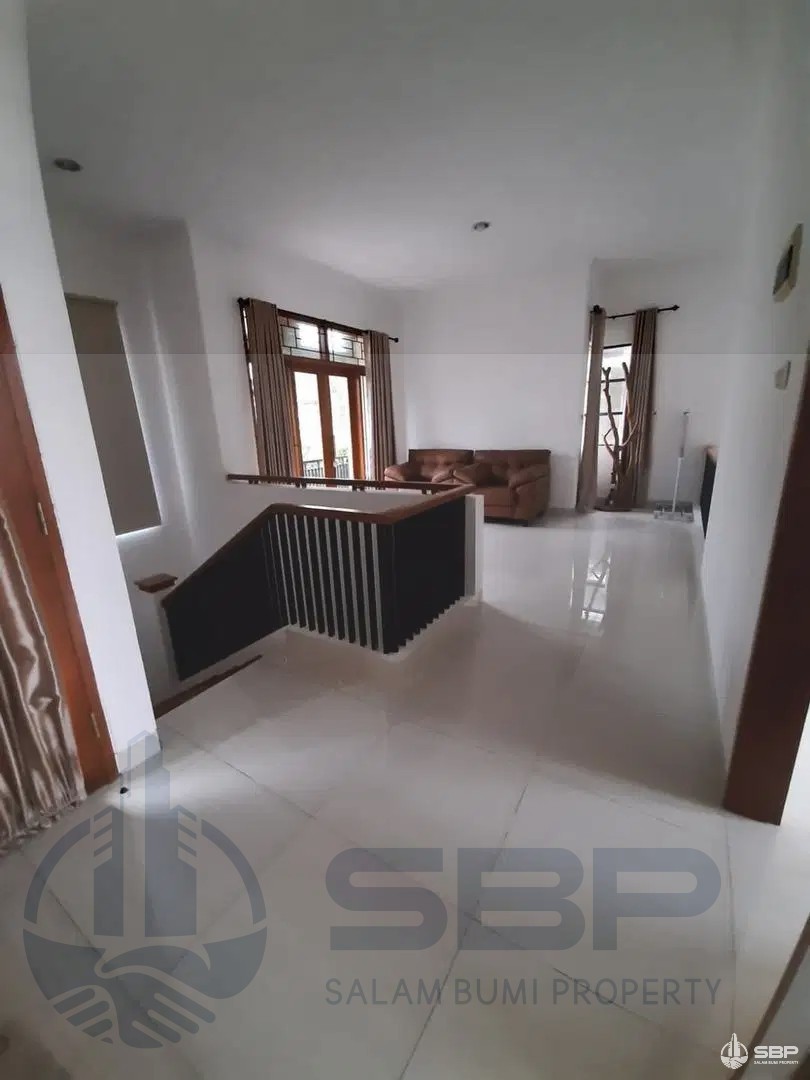 Rumah MEwah Perum Elite FullFurnish jl palagan km 10 Utara UGM-5